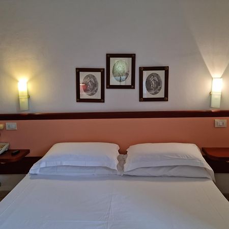 Hotel Villa Luisa Рапало Екстериор снимка