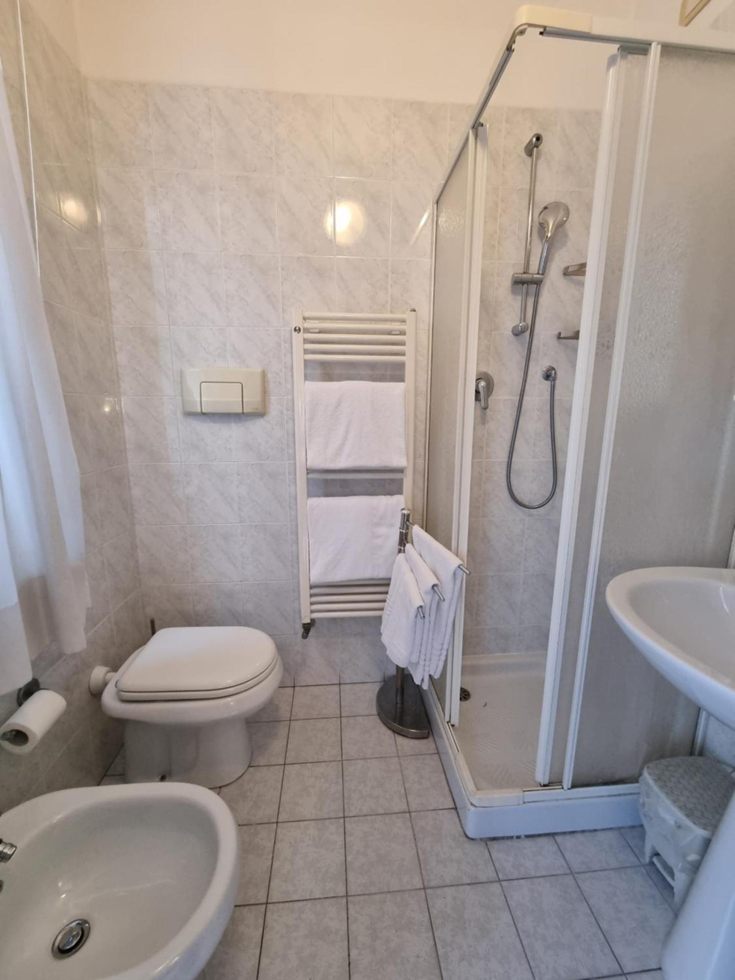 Hotel Villa Luisa Рапало Екстериор снимка