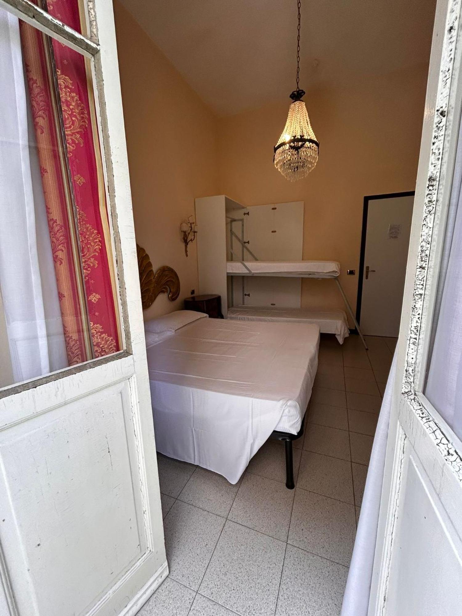 Hotel Villa Luisa Рапало Екстериор снимка