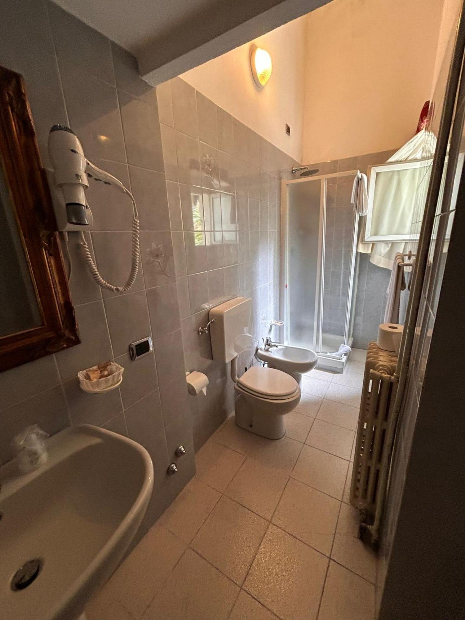 Hotel Villa Luisa Рапало Екстериор снимка