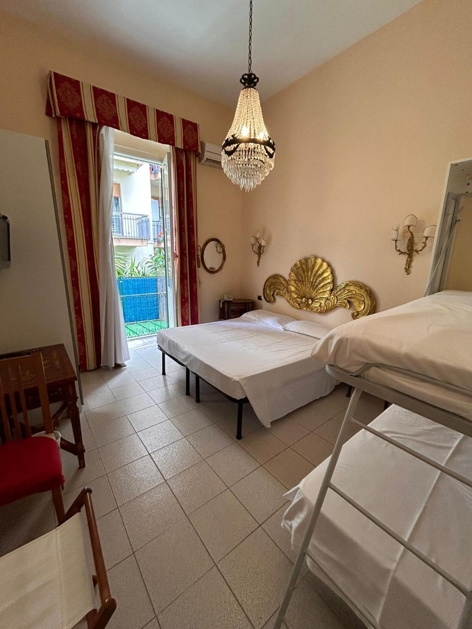 Hotel Villa Luisa Рапало Екстериор снимка
