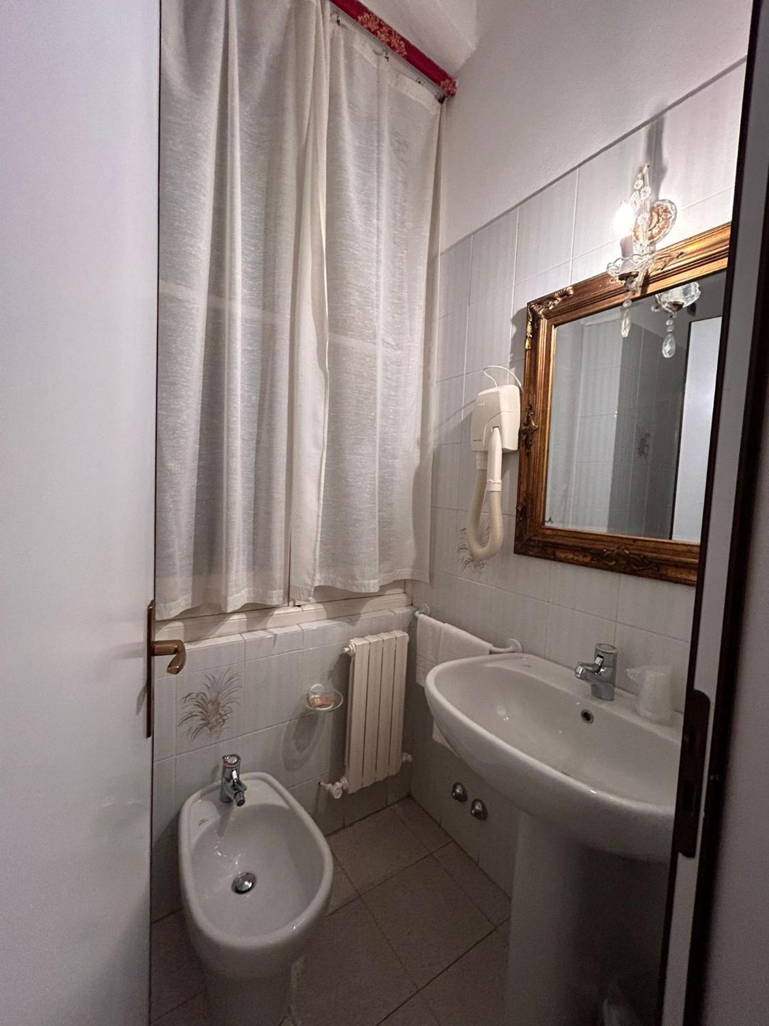 Hotel Villa Luisa Рапало Екстериор снимка