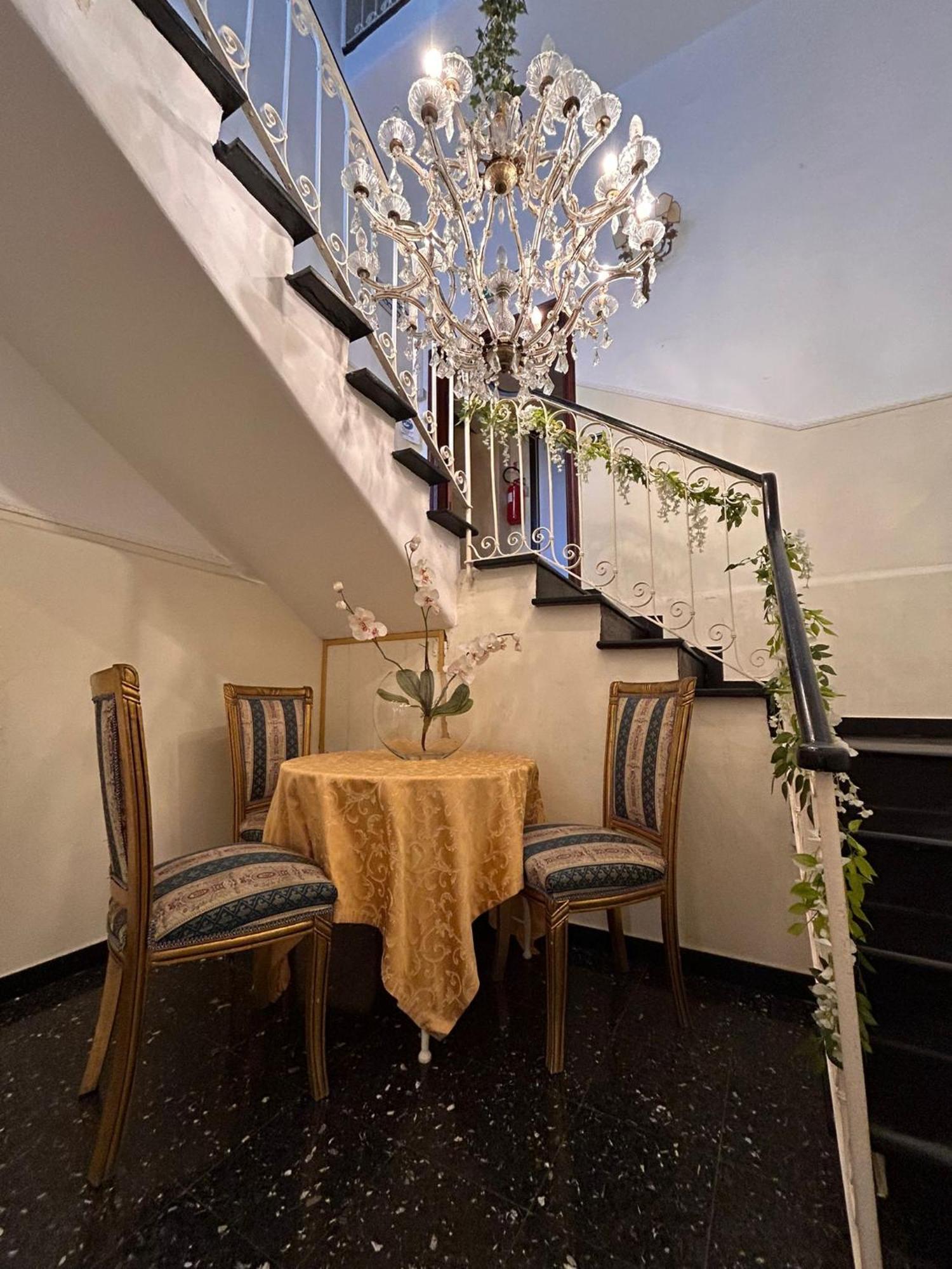 Hotel Villa Luisa Рапало Екстериор снимка