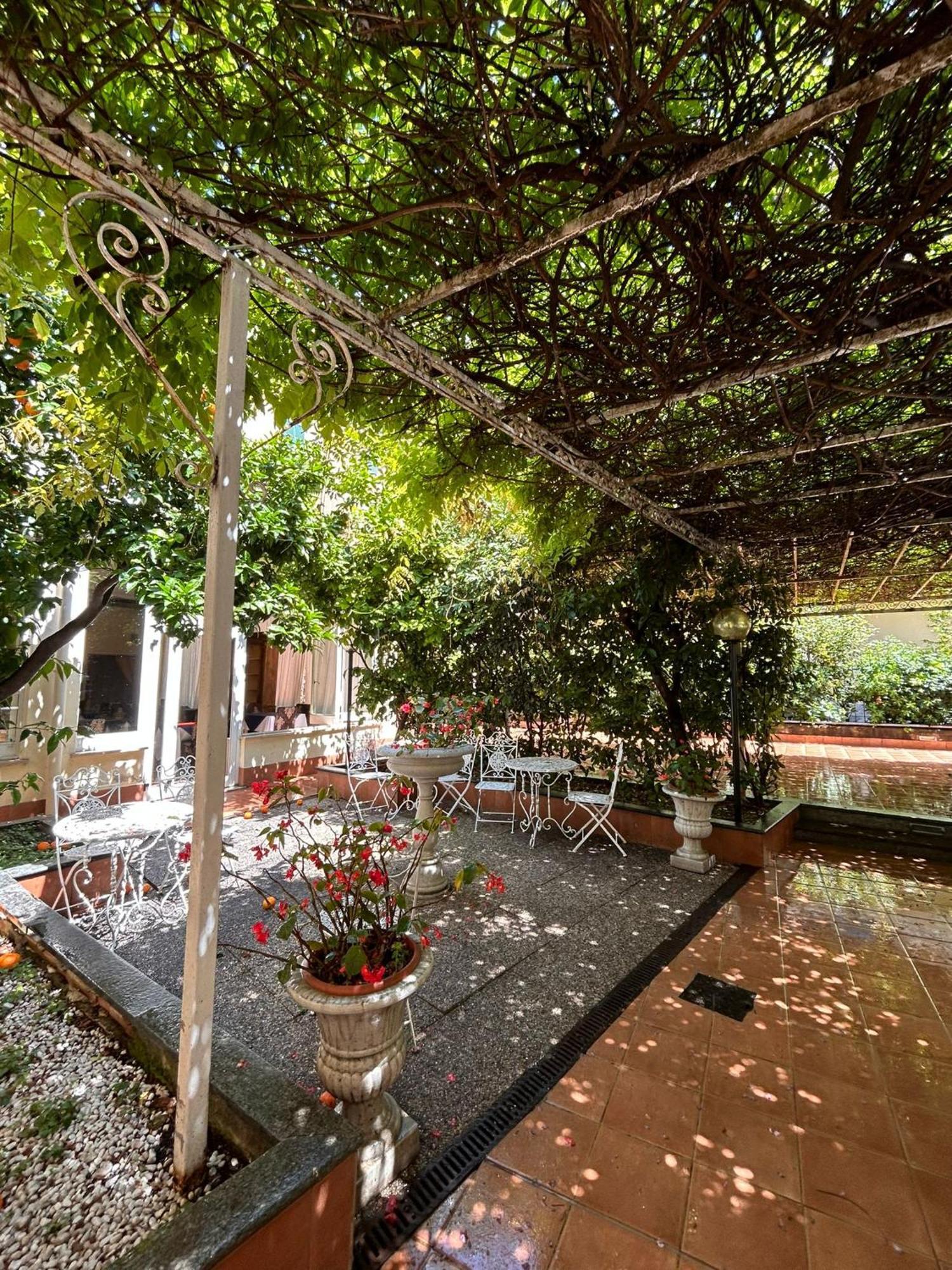 Hotel Villa Luisa Рапало Екстериор снимка